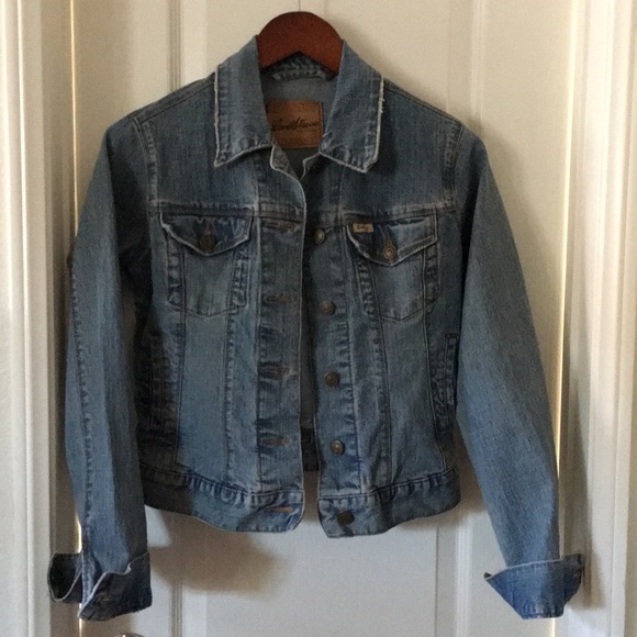 Signature by Levi Strauss Jackets & Blazers - Great jean jacket